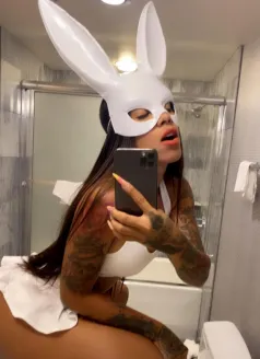  Ванесса, 25,  